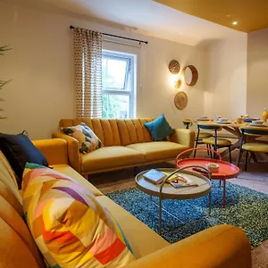 Apartment With Airhgt @ Luxe In, Harrogate